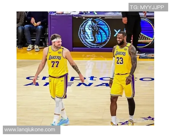 东契奇32+10+7+4詹姆斯25+9+5 湖人客场胜掘金