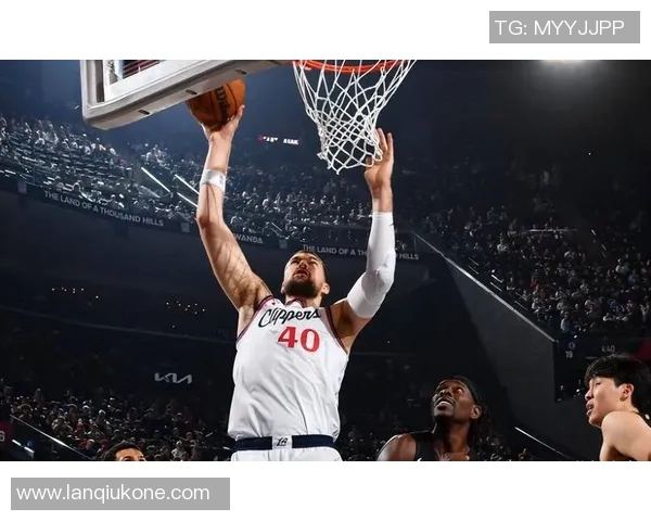 兢兢业业！祖巴茨7中5贡献14分11板3帽 罚球4中4