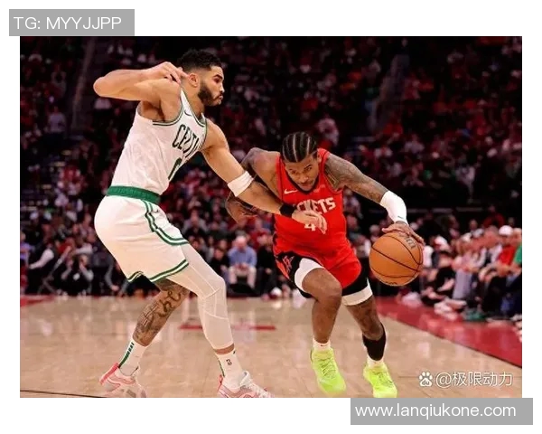 杰伦·布朗赛季前十场六次砍下30+,追平队史纪录 杰伦·布朗赛季前十场六次砍下30+,追平队史纪录