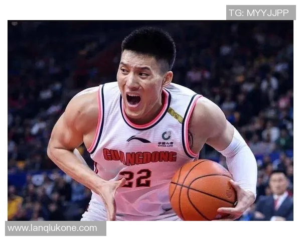 同曦大气！曾繁日无限制入吉林，合练晒暴扣，好好享受最后几年吧