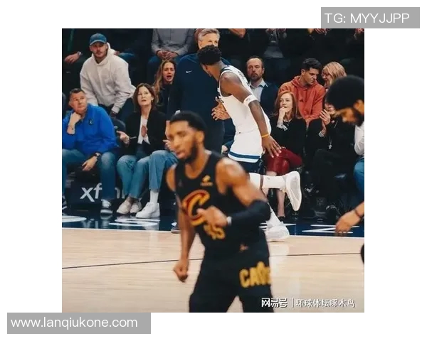 詹姆斯抓紧！骑士122-131森林狼，米切尔30+7+8空砍